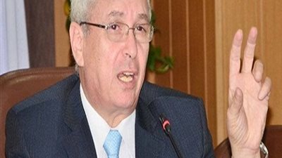 وزير التعليم العالي السابق يتغيب عن حفل تكريمه.. ورؤساء الجامعات :