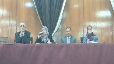 بالصور.. وكيل تعليم كفر الشيخ تبحث مع مديري الادارات اليات منح درجات المواظبة لطلاب الثانوية