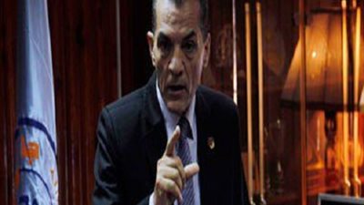 رئيس جامعة الأزهر: لن نسمح بتعطيل الدراسة مهما كانت التضحيات .. ويطالب بإلغاء 