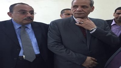 الهلالي يتفقد مدارس السويس ويشيد بالحضور والتنظيم بالمدارس الخاصة