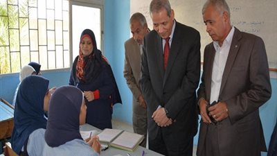 الهلالي يحيل 30 معلما بالسويس للتحقيق.. ويؤكد: تطبيق درجات الحضور على المدارس الحكومية والخاصة