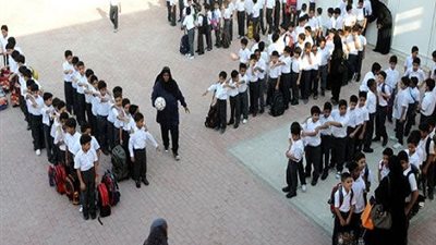 استبعاد مدير مدرسة بسبب تلميذ القى بنفسه من شرفة فصله