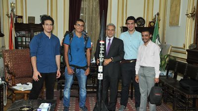 جابرنصار : جامعة القاهرة تدعم الطلاب الموهوبين وتشجع البحث العلمى بينهم
