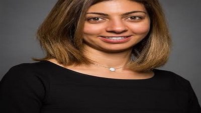 تعيين رنا القليوبي، خريجة الجامعة الأمريكية بالقاهرة عضواً جديداً بمجلس أمناء الجامعة