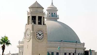 عمداء الكليات يدلون بأصواتهم فى انتخابات هيئة تدريس القاهرة