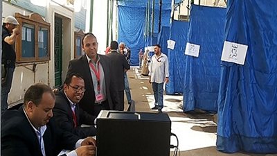 بدء فرز أصوات الناخبين بهيئة التدريس بجامعة القاهرة