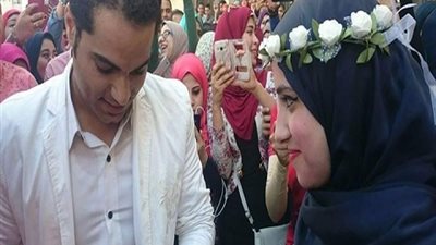 جامعة الزقازيق تفصل طالبة  لتقليدها مشهد خطوبة تامر حسني ومي عز الدين في فيلم عمر وسلمى