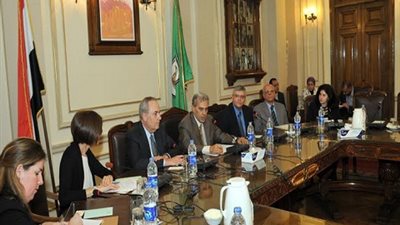 رئيس جامعة القاهرة : نسعي لتكوين شراكة مع الجامعات الأمريكية