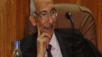 غيروا «القِبلة» وارفعوا «الجِزية» عن شيوخ الأساتذة