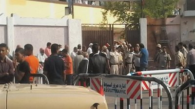 ضم عدد من اللجان الانتخابية بأسيوط بسبب تأخر القضاة