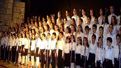 الاقلام المسمومة تحاول وقف دعم جامعة مصر للعلوم والتكنولوجيا لاطفال كورال مصر !!