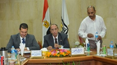 محافظ أسيوط يشارك إجتماع مجلس جامعة أسيوط الشهرى
