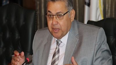 وزير التعليم العالي يتحدي 