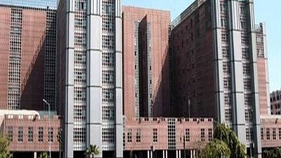 مدير قصر العينى التعليمى: نرحب بمساعدات رجال الأعمال