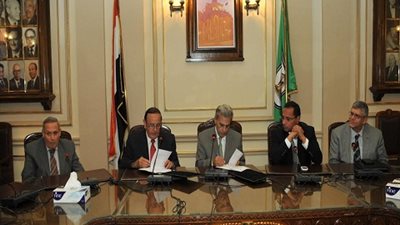 بالصور.. جامعتي القاهرة و النيل توقعان مذكرة تفاهم  للتعاون في مجال تقنية النانو