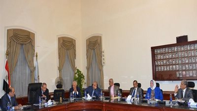 الهلالي يناقش مع أصحاب المدارس الدولية والخاصة قضايا التعليم