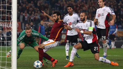 بالفيديو  محمد صلاح  يُبدع ويقود روما للفوز الاوروبى