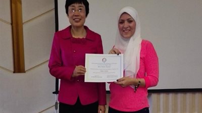 حصول طالبة بالجامعة الأمريكية على جائزة فى 