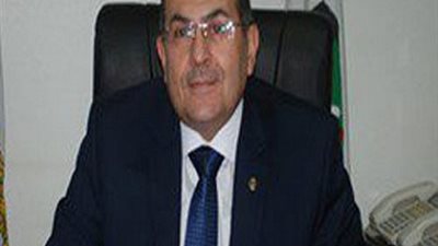 محافظ سوهاج يغلق مقهى أمام مدرسة اللغات التجريبية