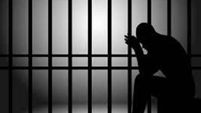 شبح السجن والغرامة يطارد جميع مديرى المدارس