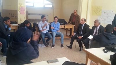 بالصور| مدير مكتب 