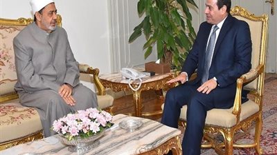 ابناء الازهر بالخارج يجددون استغاثتهم بالرئيس ..عودتنا تتسبب في خسائر ضخمة للدولة وشومان قرارته عنترية