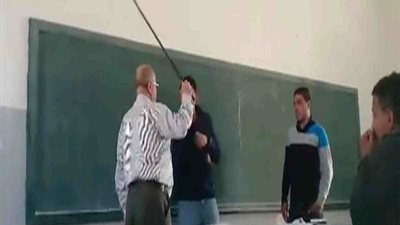 التعليم: إحالة مدرس للتحقيق بسبب تعديه علي مديره بالقاهرة