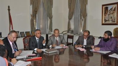 الهلالى يناقش كثافة الفصول وملف الـ 30 ألف معلم