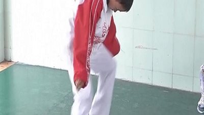 تلميذ صيني يكسر رقميين عالميين يحقق 108 وثبة بالحبل في 30 ثانية