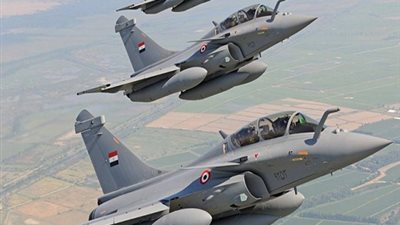 مصر تتسلم 3 مقاتلات رافال خلال أيام.. وإنشاء مصنع لمكونات الطائرات في محور قناة السويس