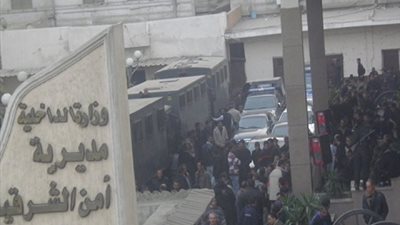 أمن الشرقية: الاعتداء رئيس جامعة الزقازيق ناتج عن عمل إرهابى.. والجناه استخدموا سلاح 9 مللي