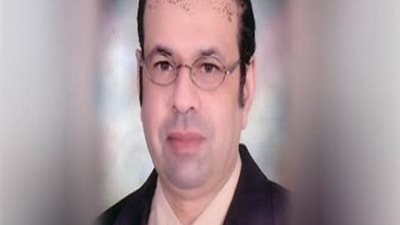 بيع منتجات القوات المسلحة من السلع داخل جامعة أسيوط