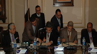 بالصور| جامعة القاهرة توقع اتفاقية تعاون مع جامعة هيروشيما اليابانية