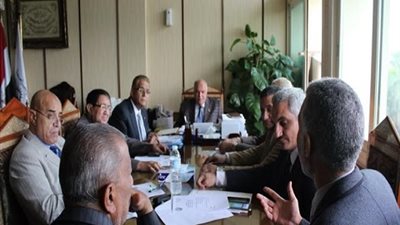 المهن التعليمية تشكل لجنة للتواصل مع النواب  ..وجاري تجهيز مجمع استهلاكي