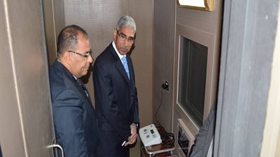 بالصور| افتتاح عيادات أمراض السمع والإتزان بجامعة جنوب الوادى