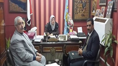 وكيل تعليم الغربية يوجه بسرعة إنجاز تركيب السبورات الذكية بالمدارس