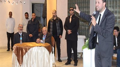 بالصور| المهن التعليمية تنظم دورة 