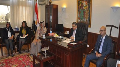 الشيحي يبحث تطوير نظام قبول الطلاب الوافدين بالجامعات المصرية لجذب أعداد إضافية