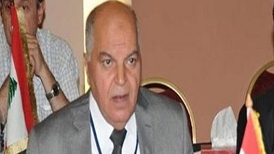 المهن التعليمية تناقش صرف المعاشات للمعلمين على دفعات