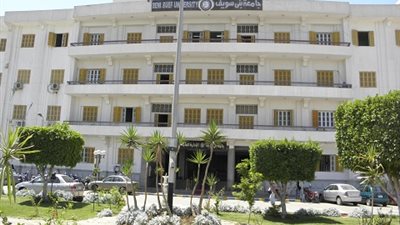 جامعة بني سويف: التحقيق مع أستاذ جامعي وطالبة أساءوا لـ
