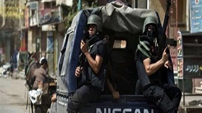 مباحث أسيوط تكثف تحرياتها بعد العثور على عجوز مشنوق بالمدافن