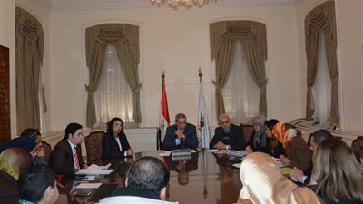 الهلالى يلتقى أولياء أمور ذوى الاحتياجات الخاصة لحل مشاكلهم