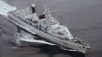  القوات المسلحة ترسل وحدة بحرية خاصة إلى جزيرة مسبريت لإنقاذ الصيادين المصريين