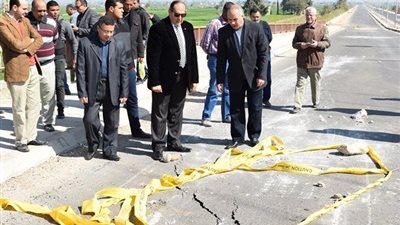 رئيس جامعة سوهاج: لاعودة للدراسة إلا بعد التأكد من سلامة الطريق الجديد