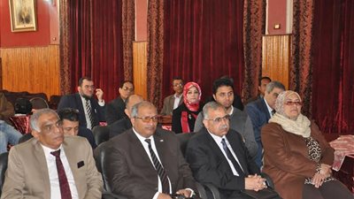 وزير التربية والتعليم: حل جميع المشكلات التى تواجه المدارس