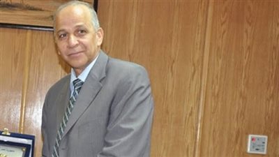 محافظ الوادى الجديد يعتمد نتيجتى الابتدائية والاعدادية