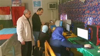 دورة لدمج التكنولوجيا بالتعليم  في مدرسة الشهداء الاعدادية بالإسماعيلية 