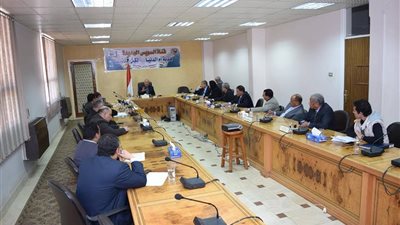 جامعة سوهاج تشكر 