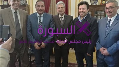 بالصور : هاني شاكر يزور جابر نصار  ..ويحي حفلا فنيا بالجامعة 15 مارس المقبل 