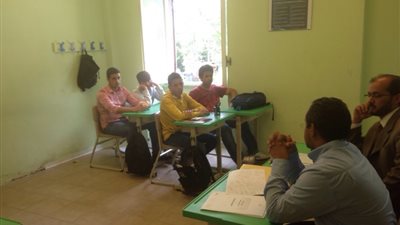 ننشر مذكرة الفرنساوى للتيرم الثانى الصف الأول الثانوى 